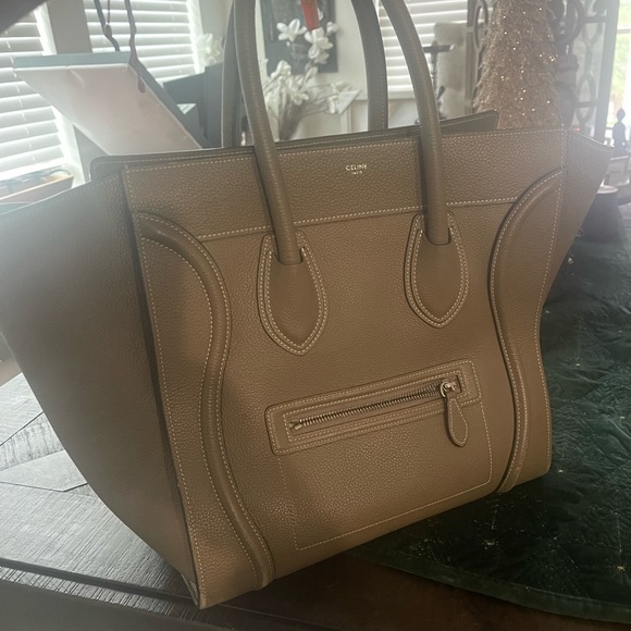 CELINE PHANTOM MICRO! WILL SELL FAST! - Picture 2 of 6